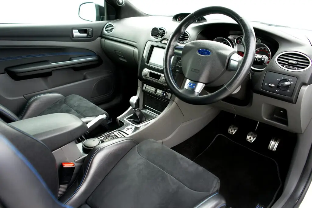 ford_focus_rs_interieur