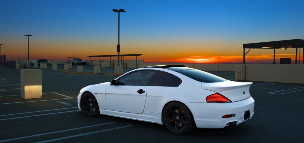 BMW Série 6 E63 version M3 blanche.